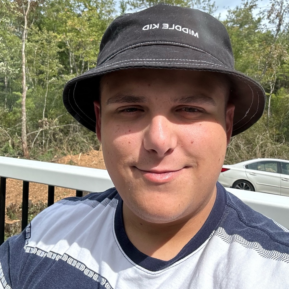 Meet your Posher, Diego